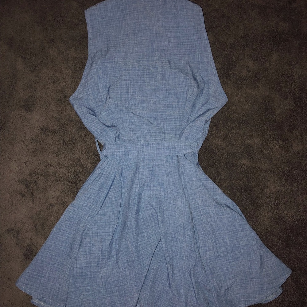 Clothes - Picture 2 of 2